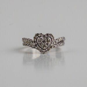 10K White Gold Ring Diamond Heart Shaped 0.33 CT Tw Promise Ring Sz 4.25